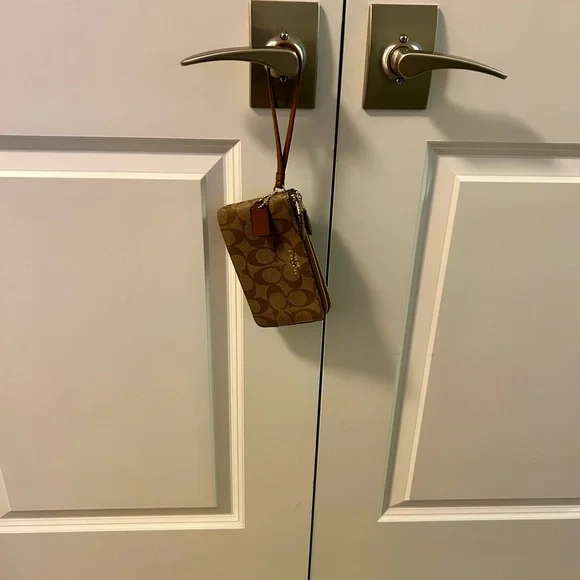 Coach Wristlet in Signature Canvas. - Picture 8 of 10